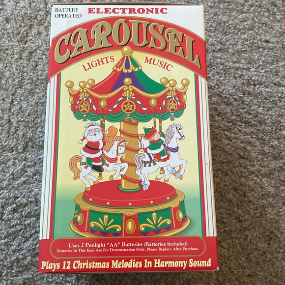 Electronic animated musical carousel with lights and music - Picture 3 of 5